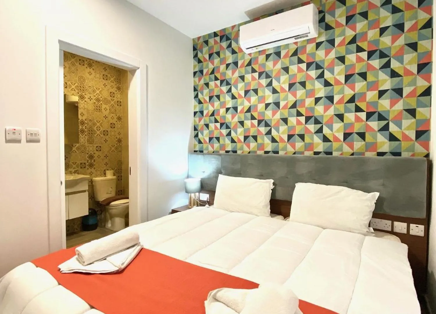 Tritoni Marina Boutique Apartments&Suites Gzira